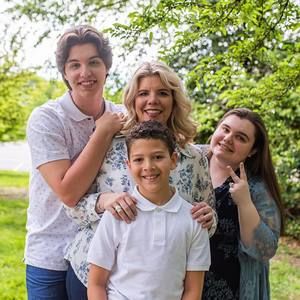 Meet your Posher, Lori